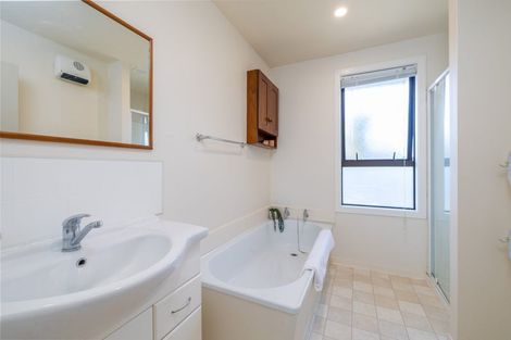 Photo of property in 3 Gibson Drive, Hornby, Christchurch, 8042