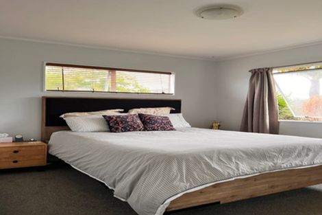 Photo of property in 10b De Quincey Terrace, Highland Park, Auckland, 2010