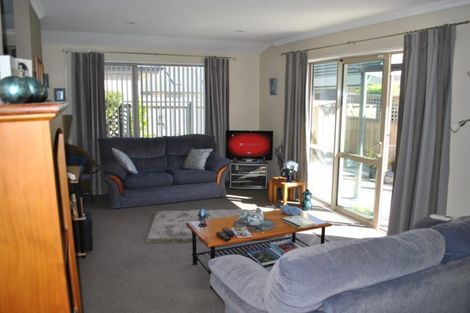 Photo of property in Sanctuary Villas, 26/294 Mairehau Road, Burwood, Christchurch, 8083