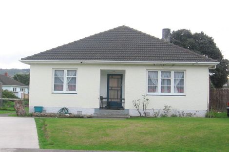 Photo of property in 15 Purser Grove, Fairfield, Lower Hutt, 5011
