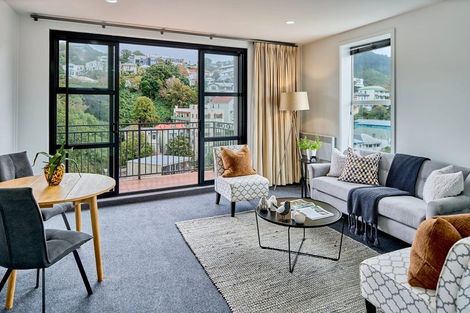 Photo of property in Atrium Towers, 8f/154 The Terrace, Wellington Central, Wellington, 6011