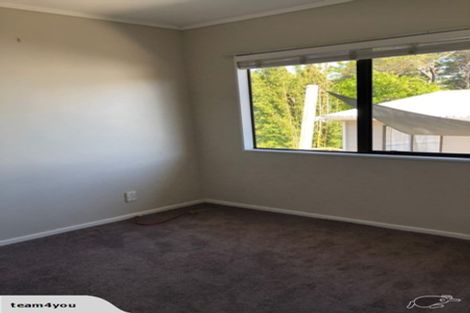 Photo of property in 2/95 Hobsonville Road, West Harbour, Auckland, 0618
