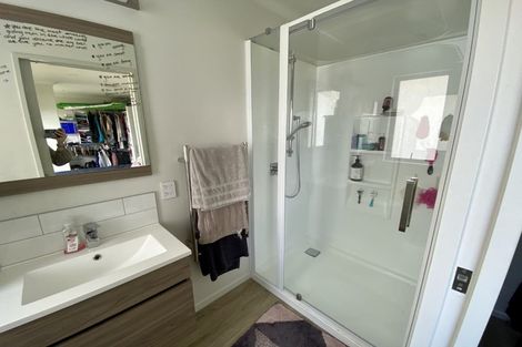 Photo of property in 19a Rangiora Terrace, Tahunanui, Nelson, 7011