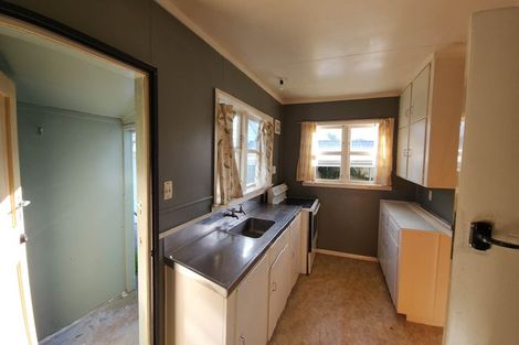 Photo of property in 11 Tararua Street, Pahiatua, 4910