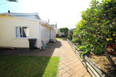 Photo of property in 69 Test Street, South Hill, Oamaru, 9400