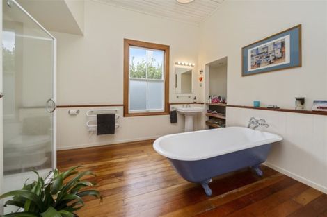 Photo of property in 10 Regent Street, Hawera, 4610