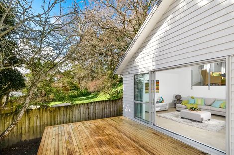 Photo of property in 7a Seymour Road, Sunnyvale, Auckland, 0612