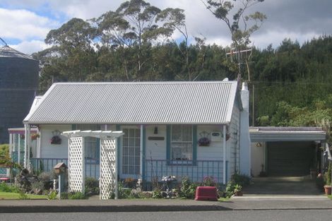 Photo of property in 45 George Street, Hikurangi, 0114