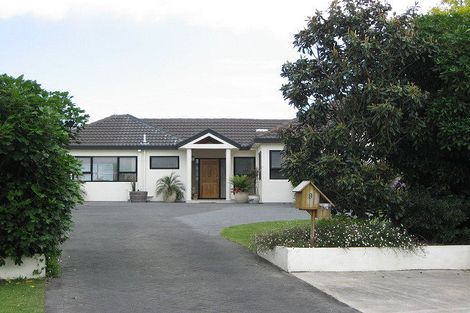 Photo of property in 9 Tytus Place, Conifer Grove, Takanini, 2112