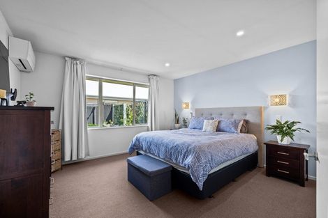 Photo of property in 1 Iti Place, Parklands, Christchurch, 8083