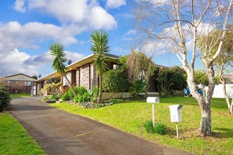 Photo of property in 6a Ballater Place, Highland Park, Auckland, 2010