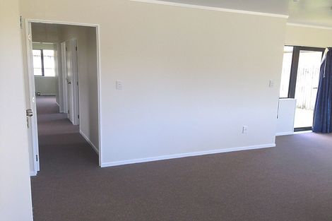 Photo of property in 12 Kona Crescent, Henderson, Auckland, 0610