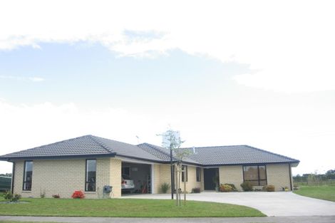 Photo of property in 14 De La Mare Drive, Leamington, Cambridge, 3432