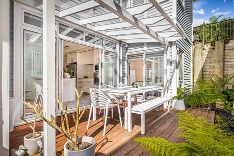 Photo of property in 4 Plantation Terrace, Orewa, 0931