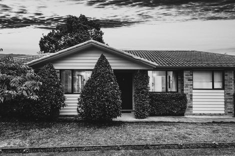 Photo of property in 169j Colwill Road, Massey, Auckland, 0614