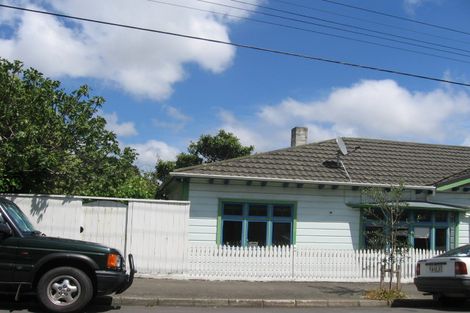 Photo of property in 104 Elizabeth Street, Mount Victoria, Wellington, 6011