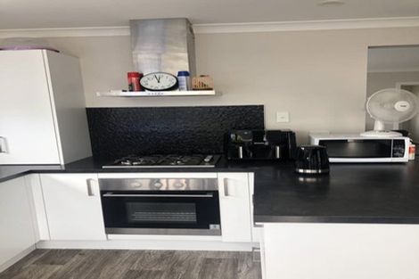 Photo of property in 12 West Street, Eltham, 4322