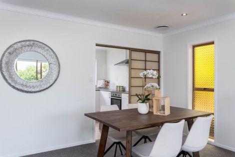 Photo of property in 2/39 John Davis Road, Mount Roskill, Auckland, 1041