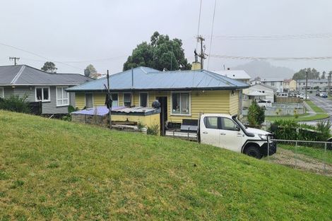 Photo of property in 61 Cambridge Terrace, Kaiti, Gisborne, 4010