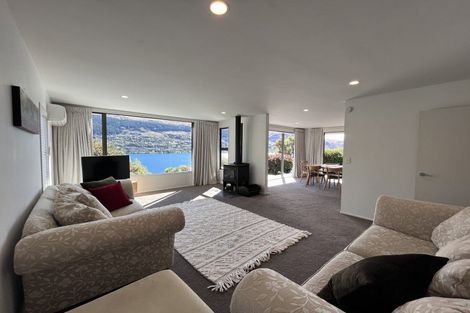 Photo of property in 379 Peninsula Road, Kelvin Heights, Queenstown, 9300
