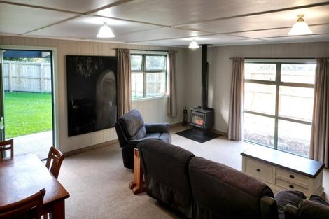 Photo of property in 45 Wairau Road, Picton, 7220