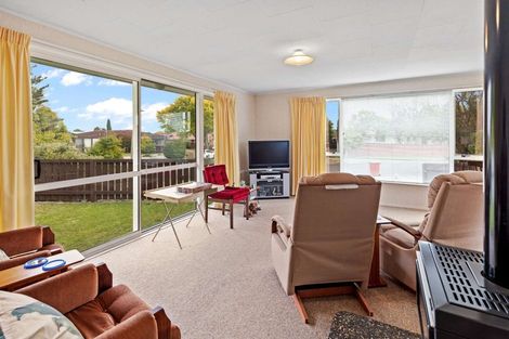 Photo of property in 24 Cecil Place, Cloverlea, Palmerston North, 4412