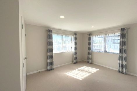 Photo of property in 14a Bridge Avenue, Te Atatu South, Auckland, 0610