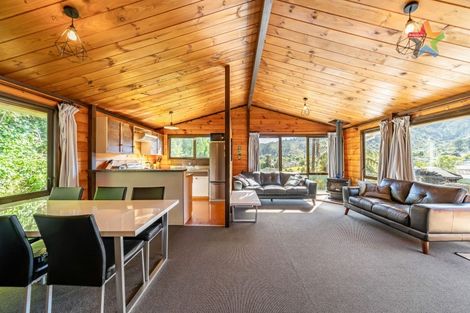 Photo of property in 30 Korau Grove, Stokes Valley, Lower Hutt, 5019