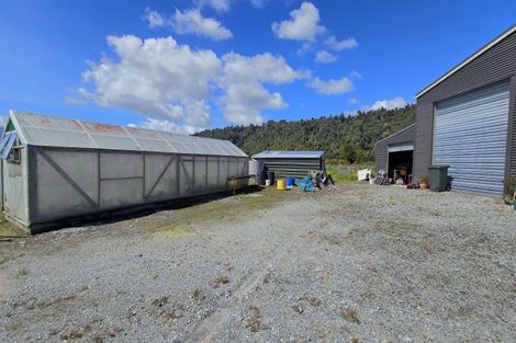 Photo of property in 711b La Fontaine Road, Harihari, 7884