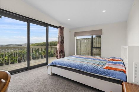 Photo of property in 85 Endeavour Drive, Whitby, Porirua, 5024