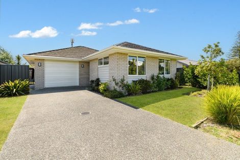 Photo of property in 84 Sentinel Avenue, Omokoroa, 3114