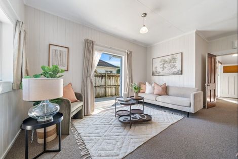 Photo of property in 44 Fitzroy Road, Fitzroy, New Plymouth, 4312