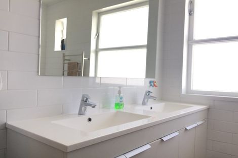 Photo of property in 55a Lynwood Road, New Lynn, Auckland, 0600