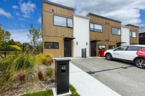 Photo of property in 42 Dahl Drive, Wallaceville, Upper Hutt, 5018