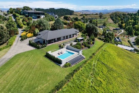 Photo of property in 124 Puketapu Road, Taradale, Napier, 4112