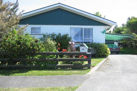 Photo of property in 15 Ferndale Place, Feilding, 4702