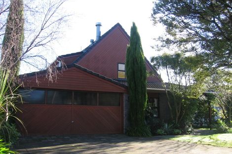 Photo of property in 59 Totara Crescent, Woburn, Lower Hutt, 5011