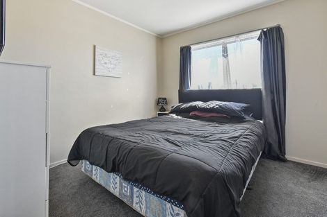 Photo of property in 5 Iris Place, Clendon Park, Auckland, 2103