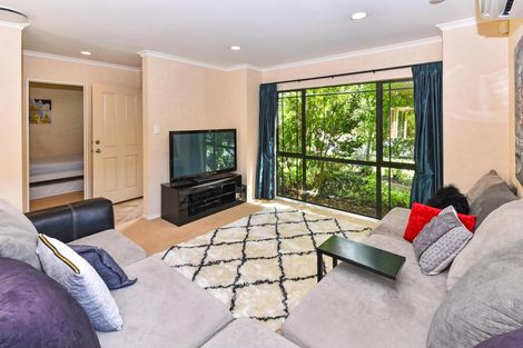 Photo of property in 28 Blackwood Drive, Wattle Downs, Auckland, 2103