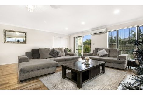 Photo of property in 13 Sunnyside Crescent, Papatoetoe, Auckland, 2025