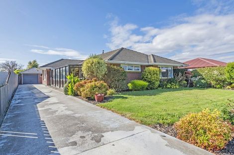 Photo of property in 8 Fatima Street, Redwood, Christchurch, 8051
