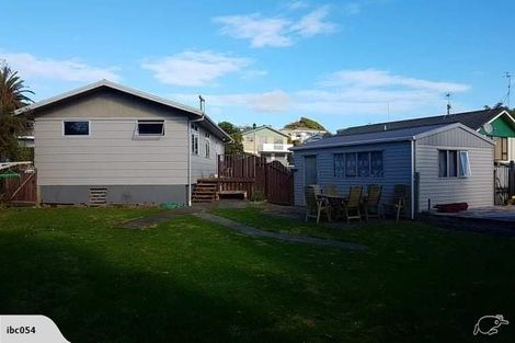 Photo of property in 44 Glamis Avenue, Bell Block, New Plymouth, 4312