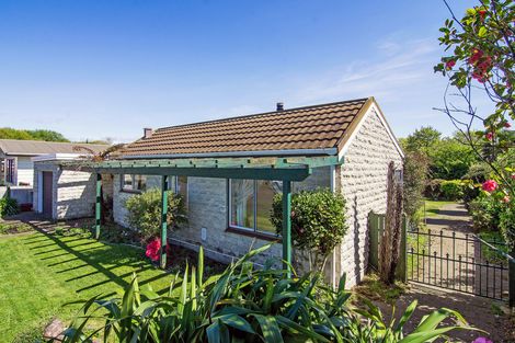 Photo of property in 5 Lowes Place, Solway, Masterton, 5810