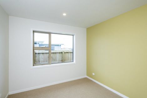 Photo of property in 23 Allan Avenue, Lytton West, 4071