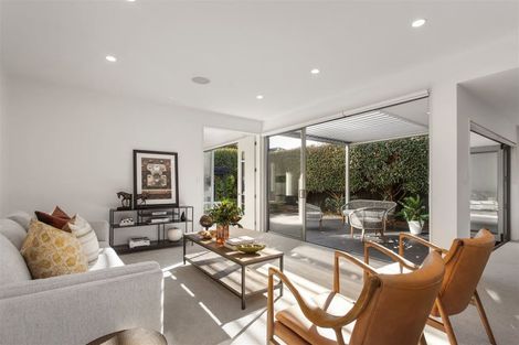 Photo of property in 45 Garreg Road, Bryndwr, Christchurch, 8052