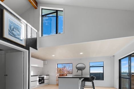 Photo of property in 7 Bush Point Road, Cable Bay, 0420