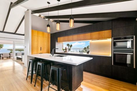 Photo of property in 66a Cliff Road, Torbay, Auckland, 0630