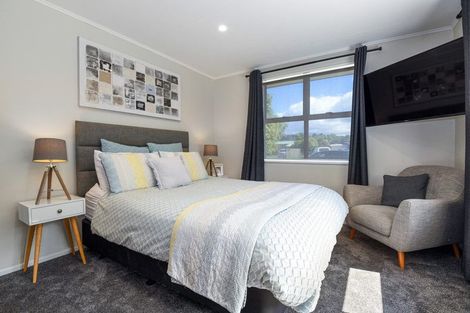 Photo of property in 22 Bay Grove, Pukehangi, Rotorua, 3015