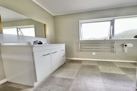 Photo of property in 37 Nicholas Road, Somerville, Auckland, 2014