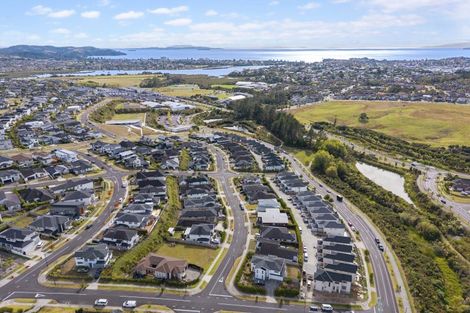 Photo of property in 155a Bonair Crescent, Silverdale, 0932